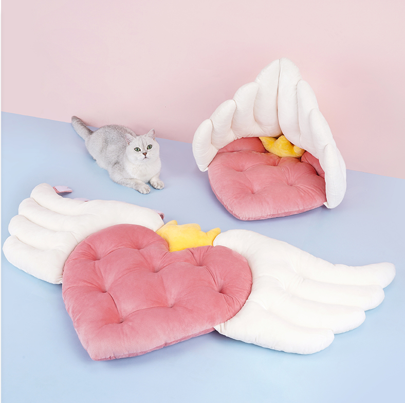 Angel Wings Love Cat Nest